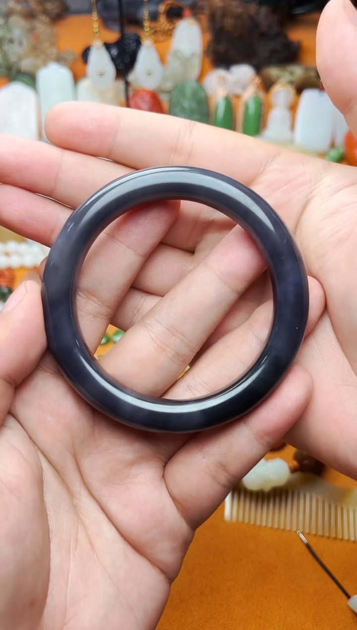 【闪购商品】和田玉手镯未镶嵌58.3圈口