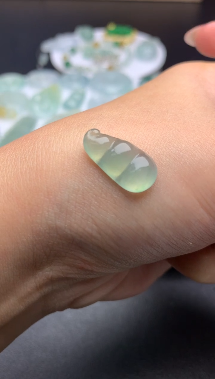 【闪购商品】定制翡翠未镶嵌毛货