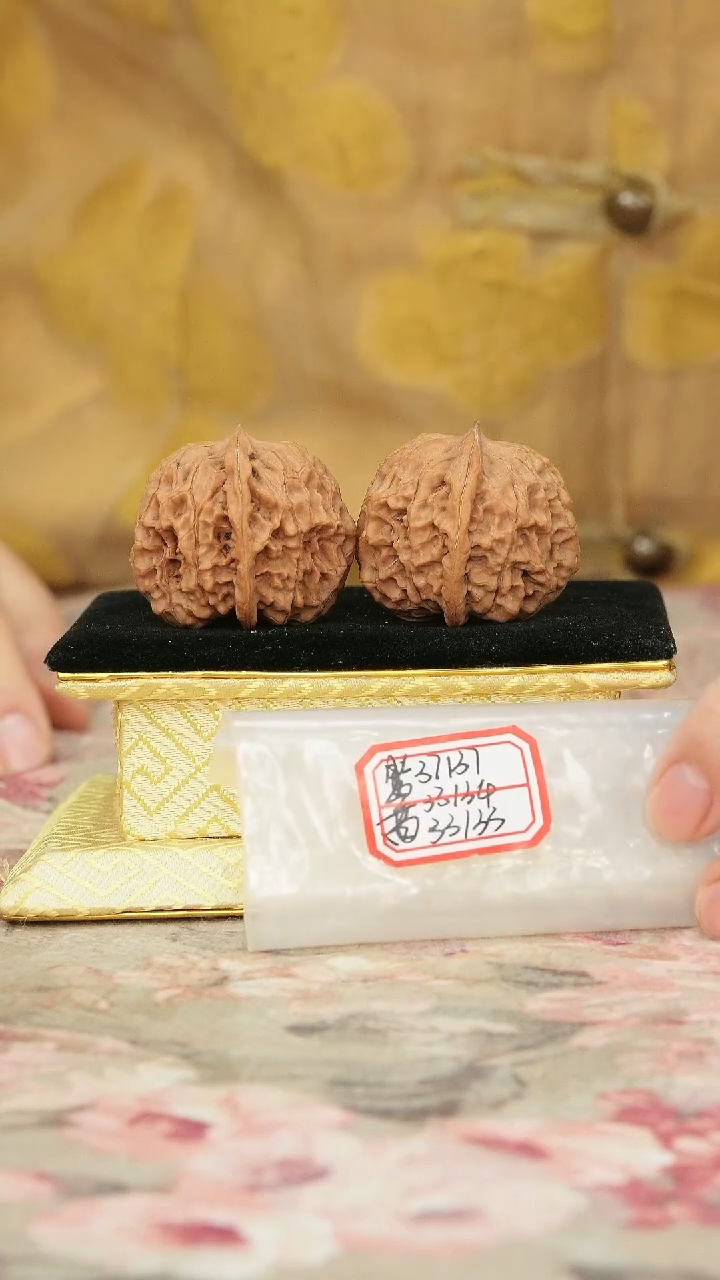 把件文玩核桃非嫁接元宝