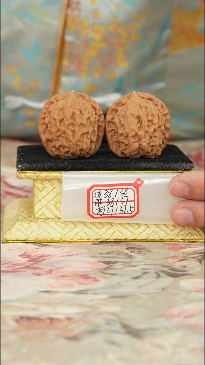 【闪购商品】文玩核桃把件非嫁接北京