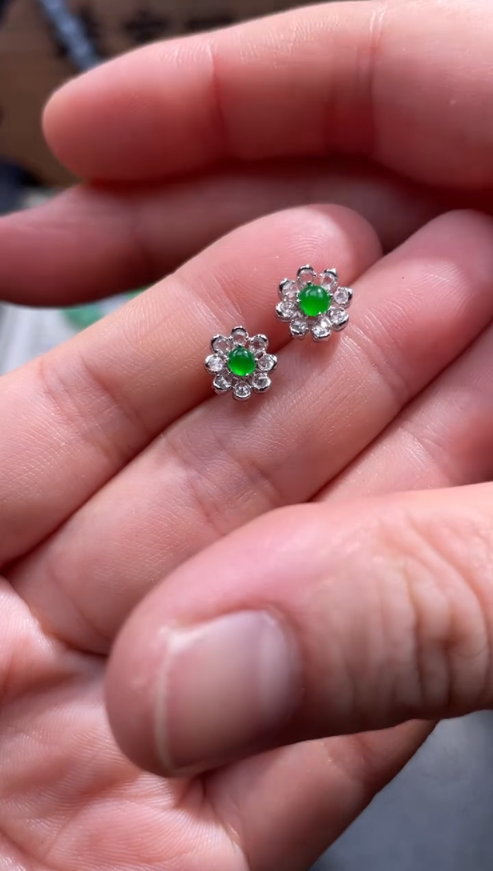 【闪购商品】翡翠耳饰18K金镶嵌65.........