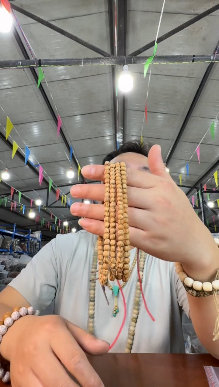 柏香籽/百香籽手串A27实物为准