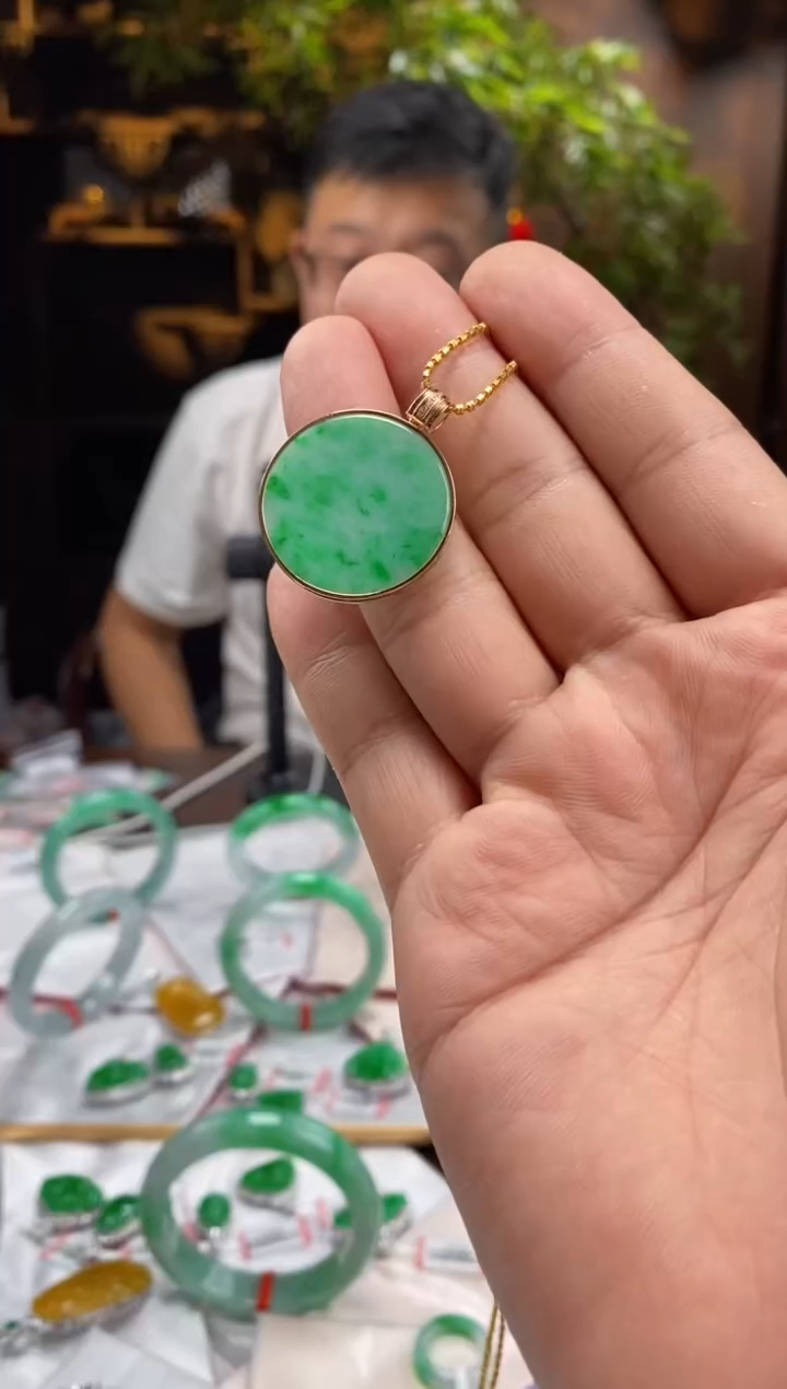 吊坠(不含链)18K金镶嵌翡翠dk814天然缅甸翡翠a货