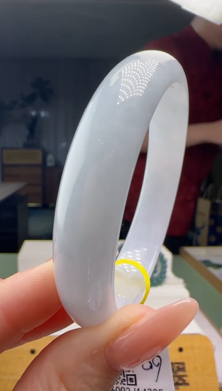 【闪购商品】翡翠手镯未镶嵌YJ@@960Q3J14385