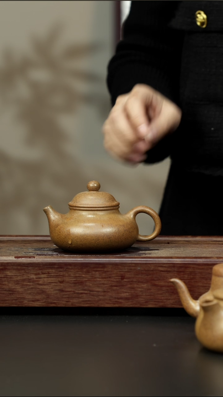 茶壶紫砂黄金段柴烧 容天