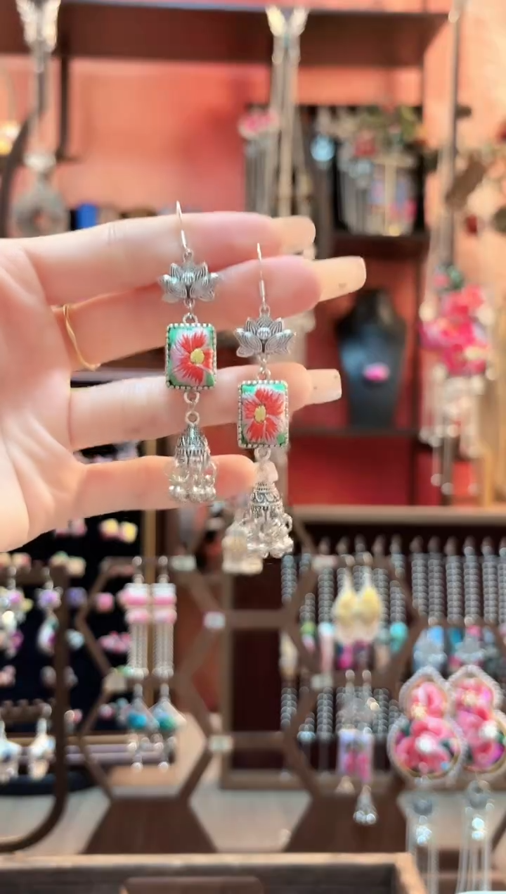 织绣云织谣民族风精美饰品42