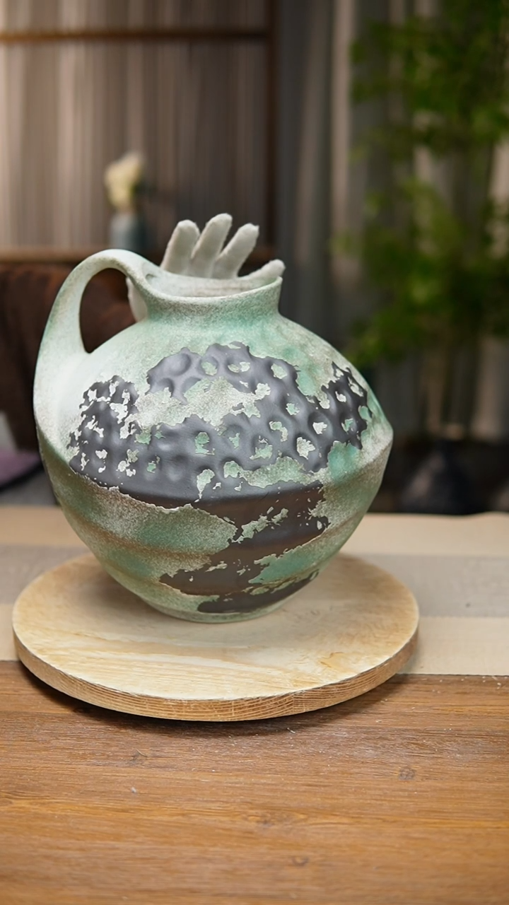 【闪购商品】陶瓷  花器诧寂复古绿胖奶壶