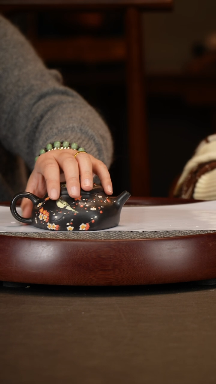 【闪购商品】紫砂茶壶六方静乐200c