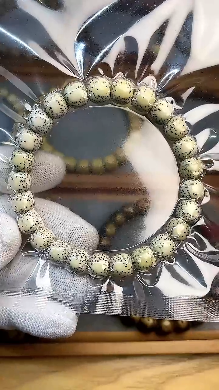 手串星月菩提9*8顺白