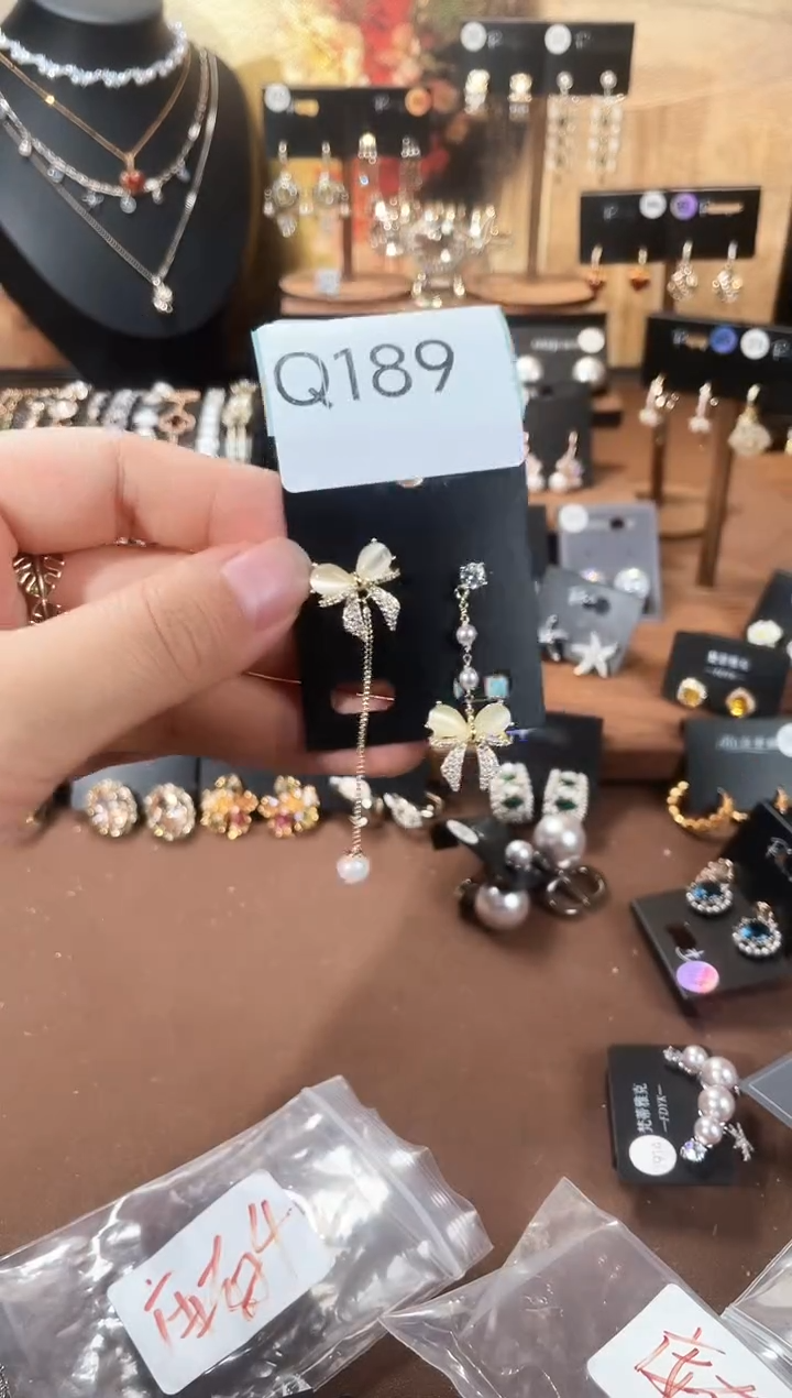 合金925银锆石Q189