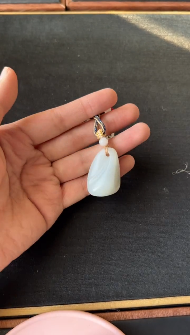 【闪购商品】和田玉颈饰未镶嵌且末微色差米达