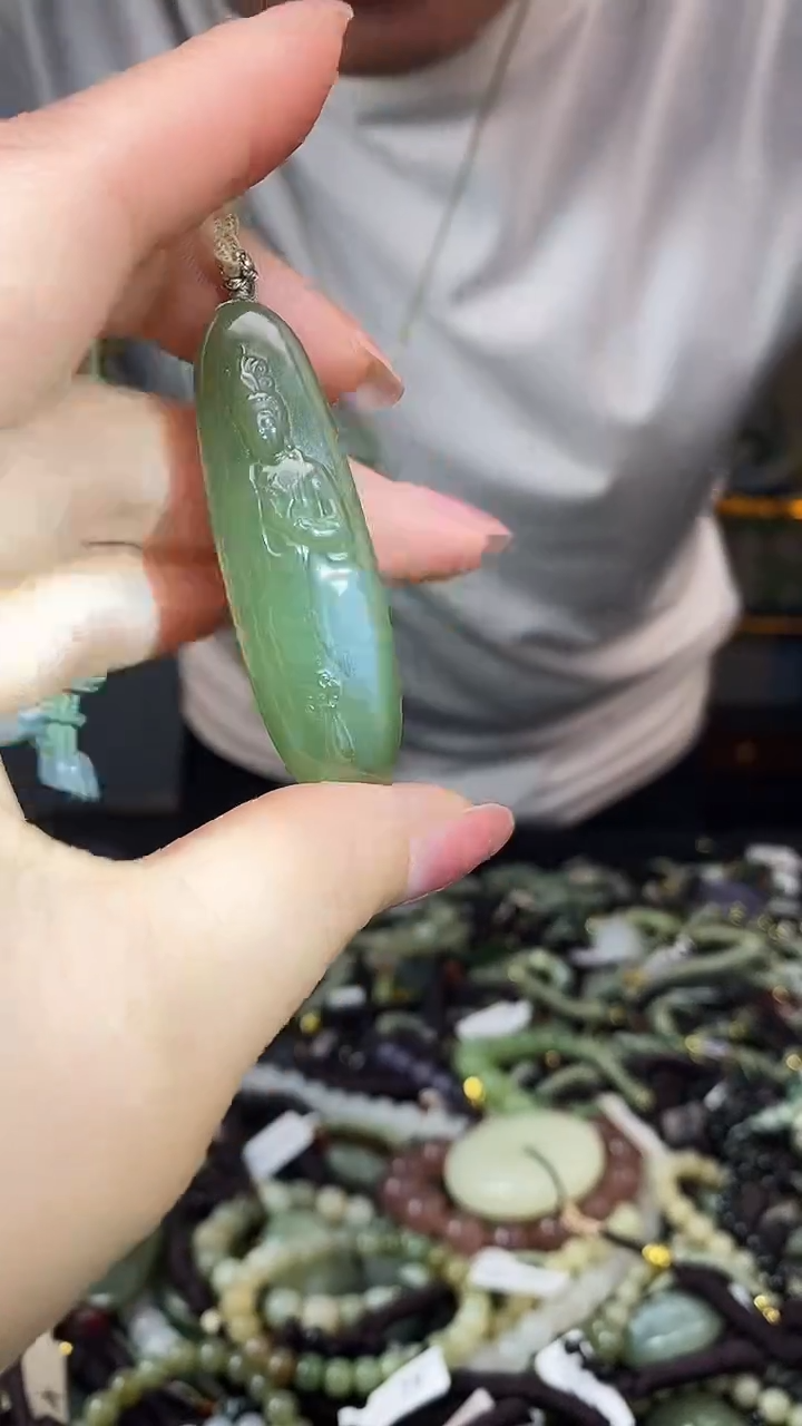 颈饰未镶嵌和田玉多样性发货，拍一发一