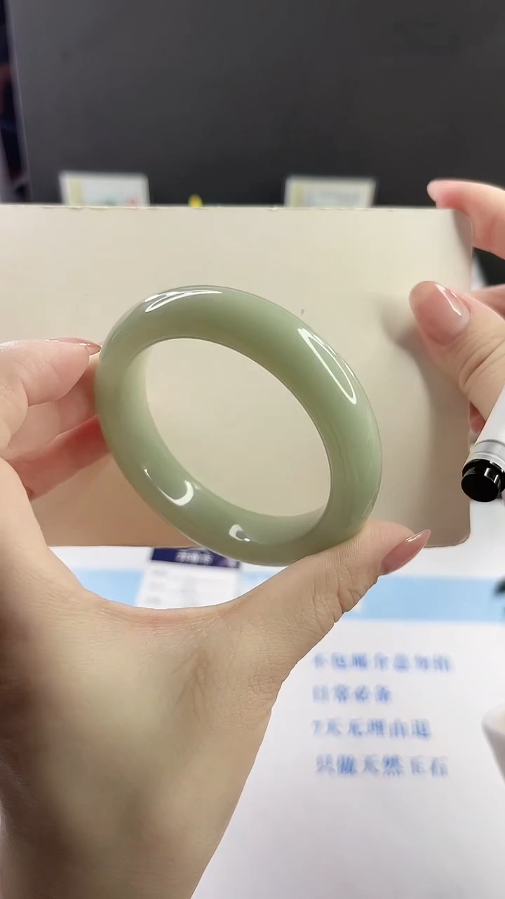 未镶嵌手镯石英质玉多样性发货V25