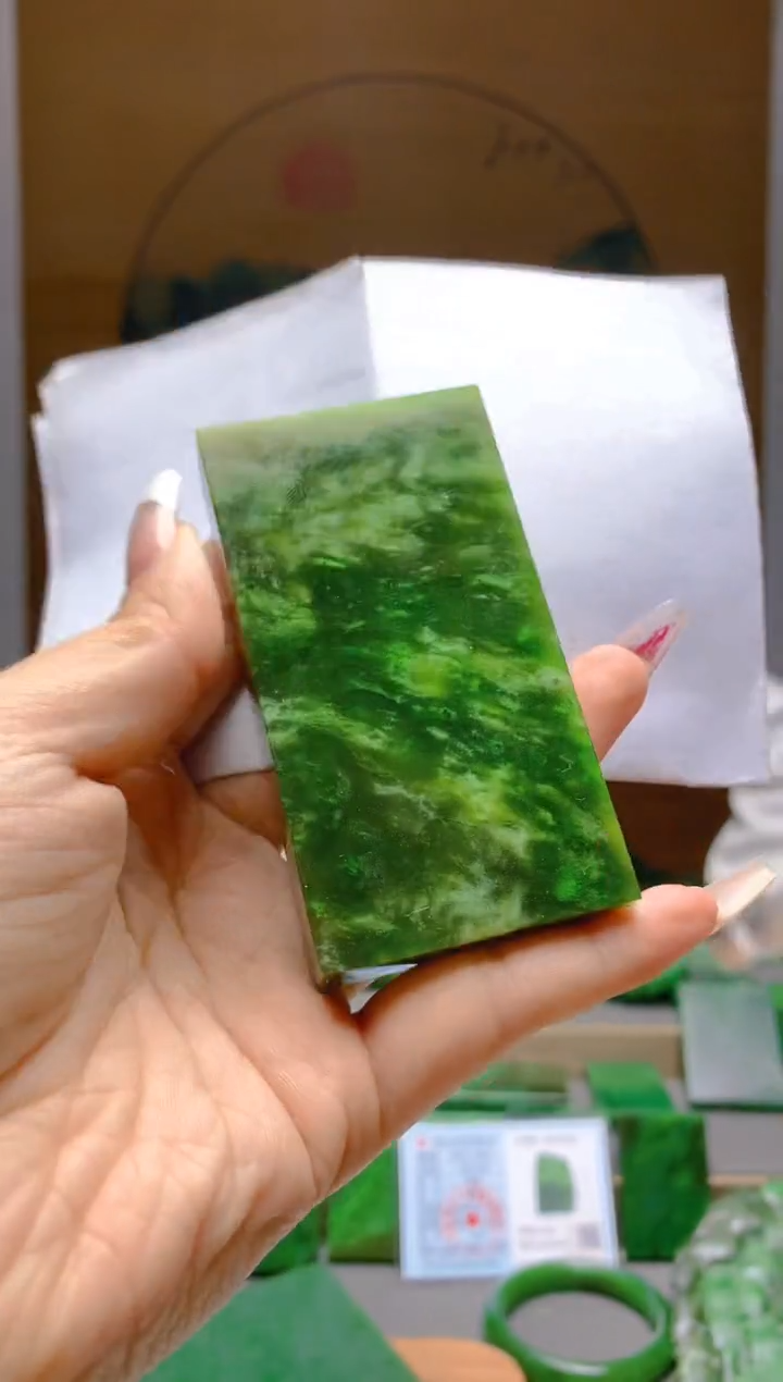 【闪购商品】和田玉（碧玉）颈饰未镶嵌1