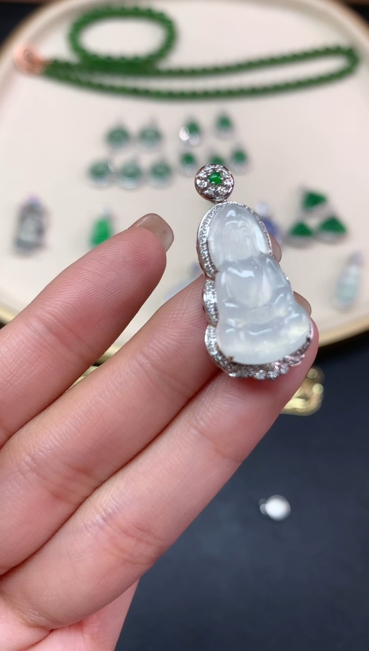 【闪购商品】翡翠吊坠(不含链)18K金镶嵌吊坠A353|3980