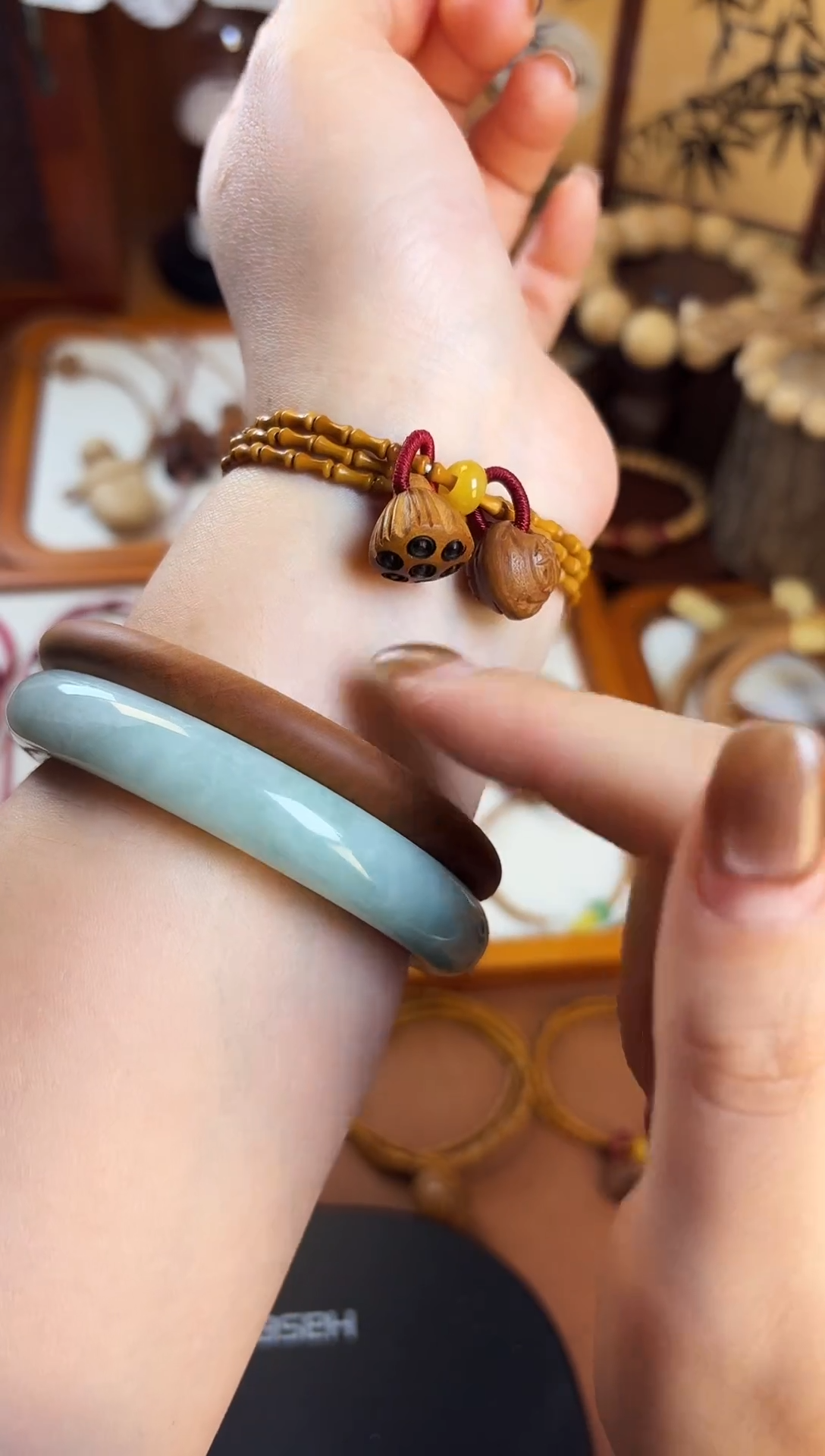 手串桃核?***?福字莲蓬   红锁扣