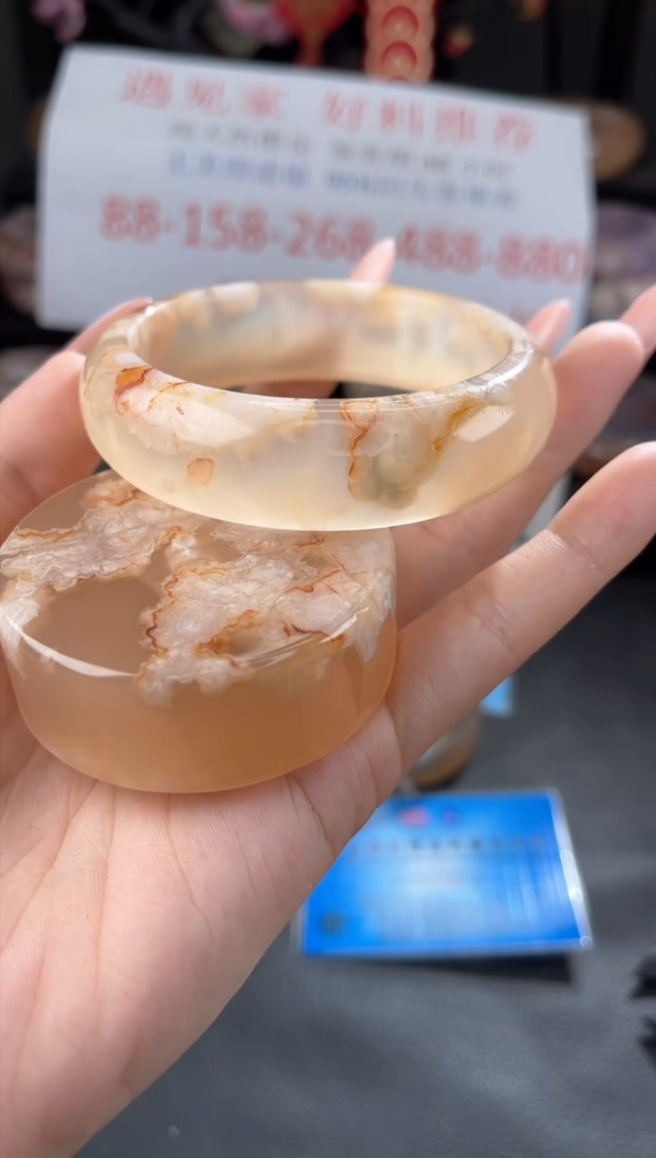 【闪购商品】石英质玉手镯未镶嵌57