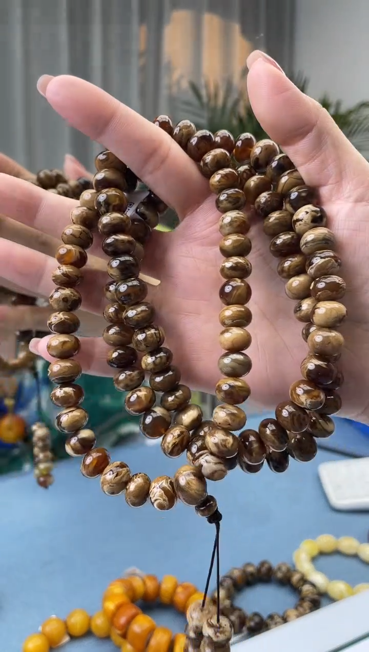 【闪购商品】琥珀珠宝奇石未镶嵌假一罚十，发一件075.11