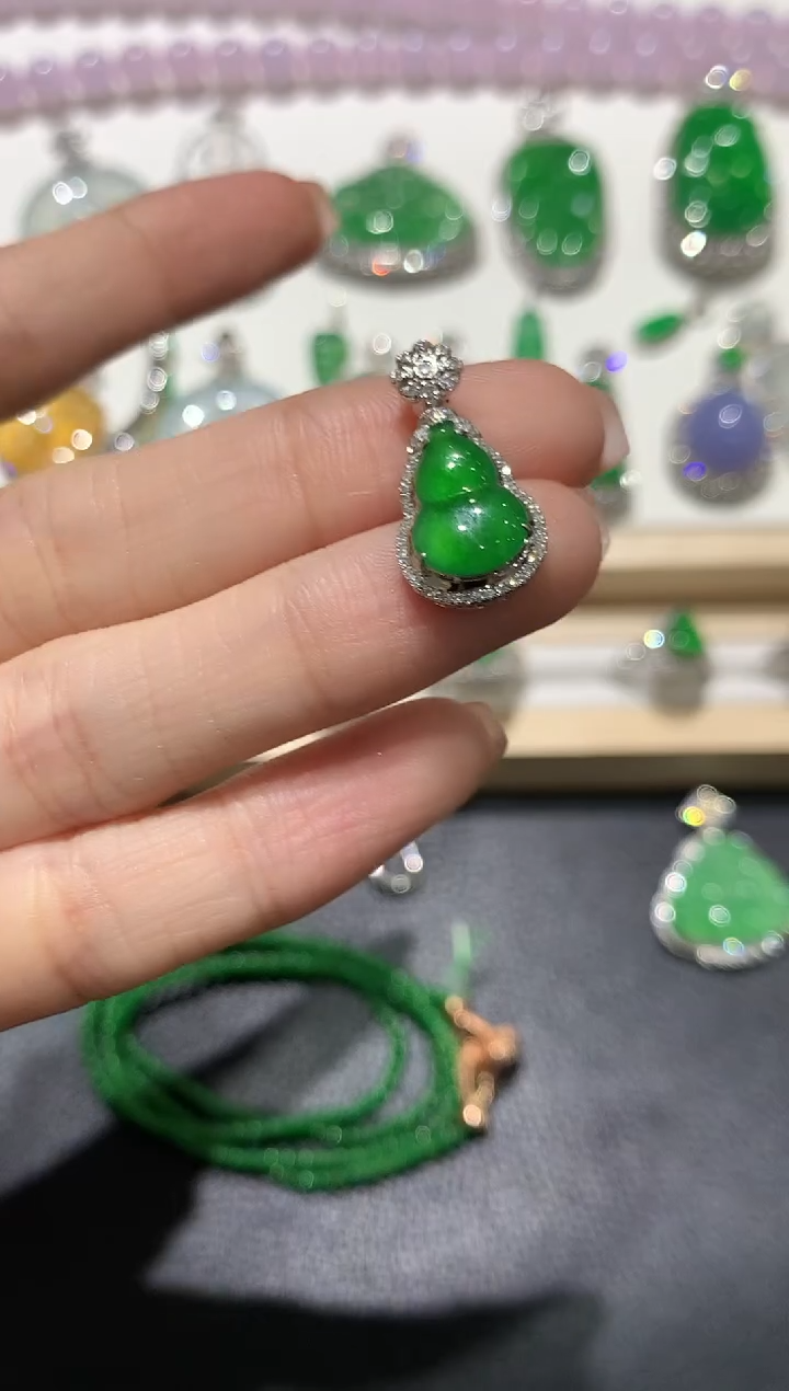 【闪购商品】翡翠颈饰18K金镶嵌团购11