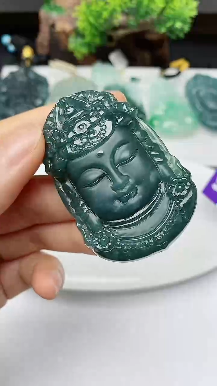 【闪购商品】翡翠颈饰未镶嵌