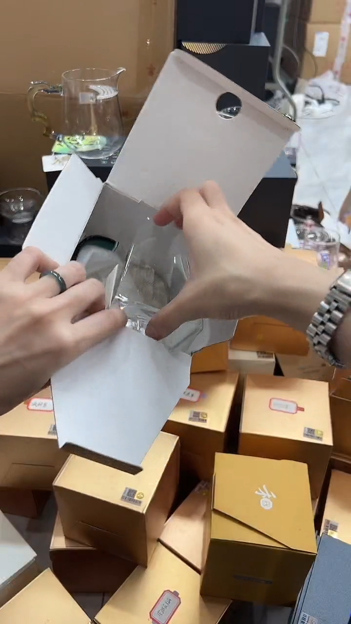 @@禾器晶彩瀚然墨绿