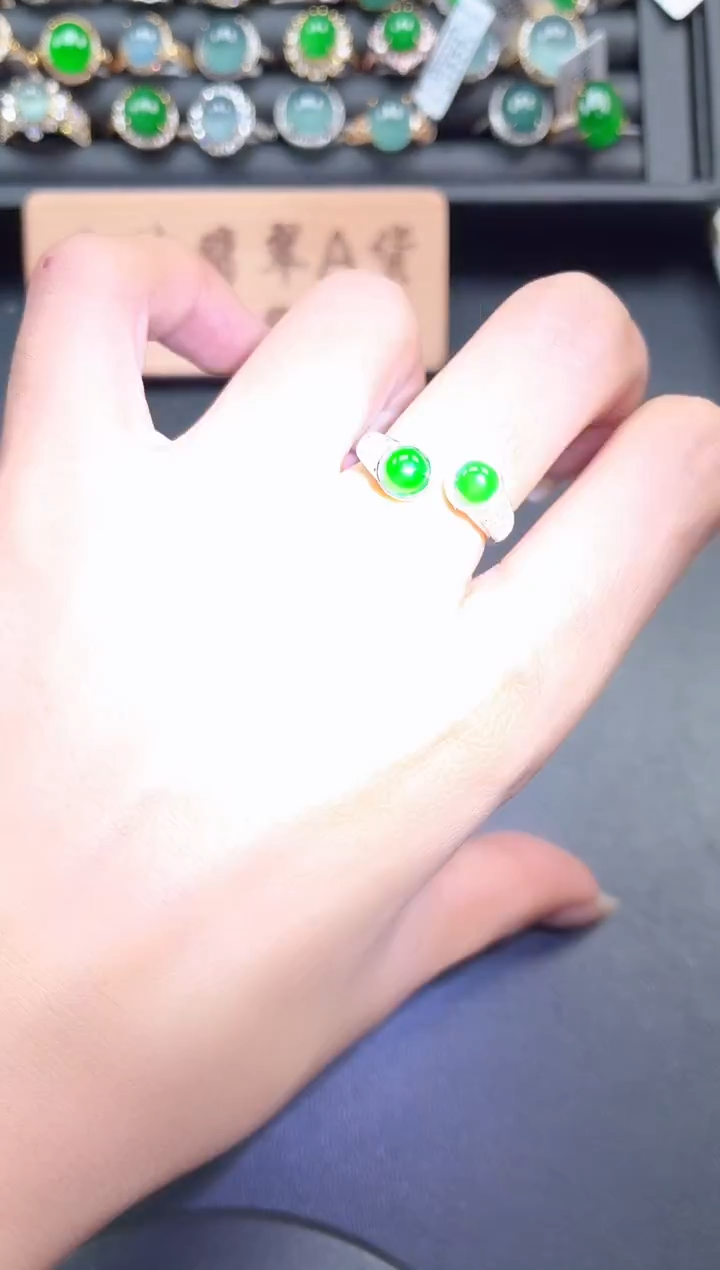 银S925镶嵌戒指翡翠1