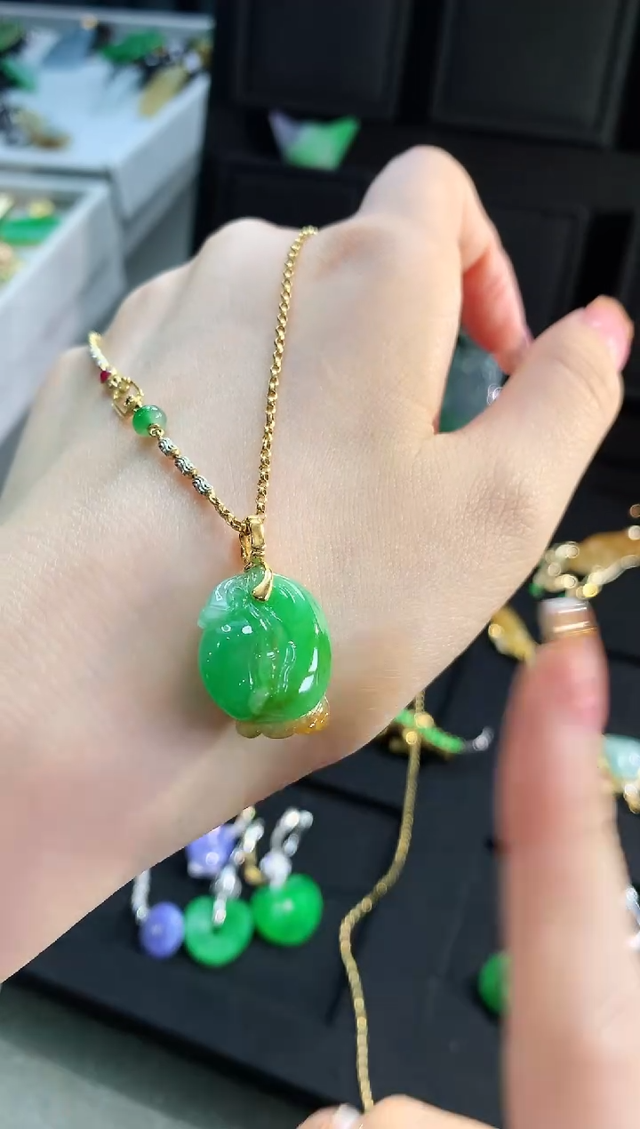 【闪购商品】翡翠吊坠(不含链)18K金镶嵌吊坠