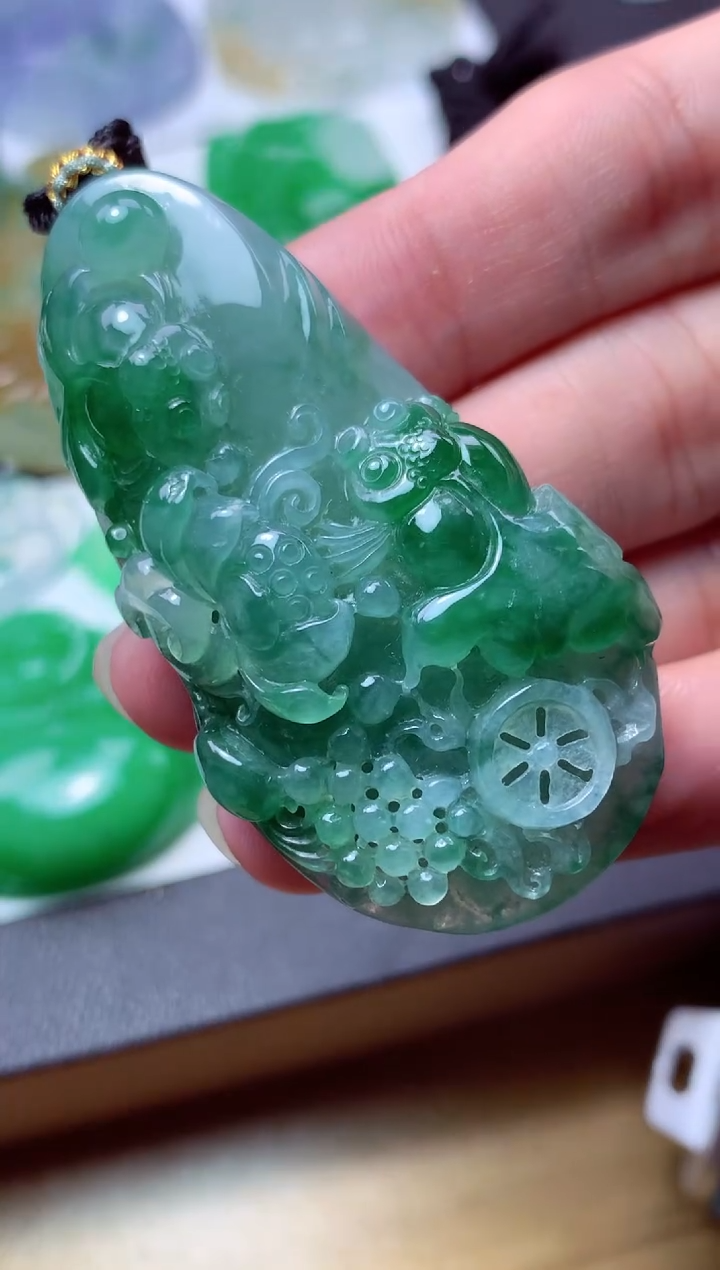 翡翠未镶嵌颈饰天然翡翠