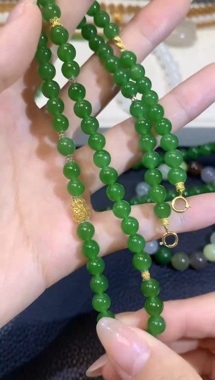 和田玉18K金镶嵌颈饰A45    多样性发一件