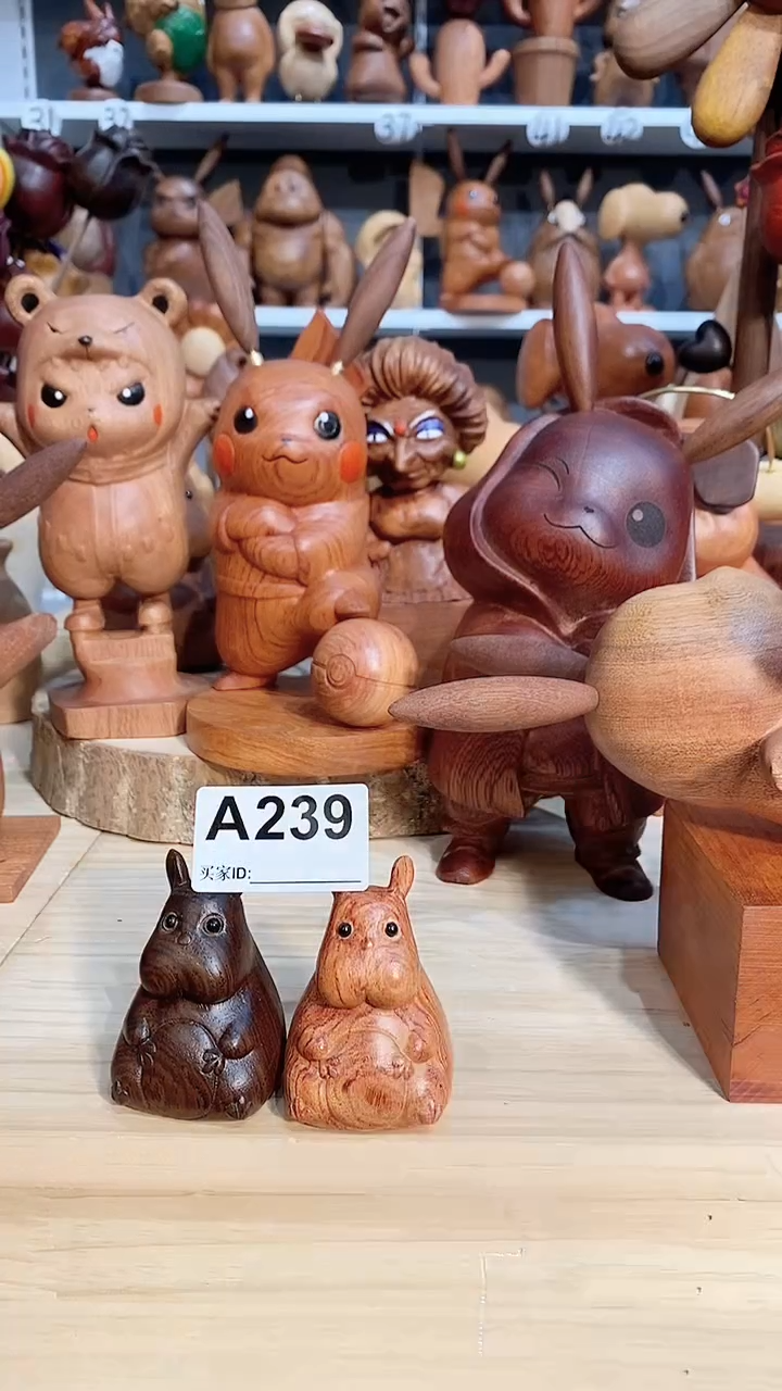 【闪购商品】木木雕摆件可爱卡通