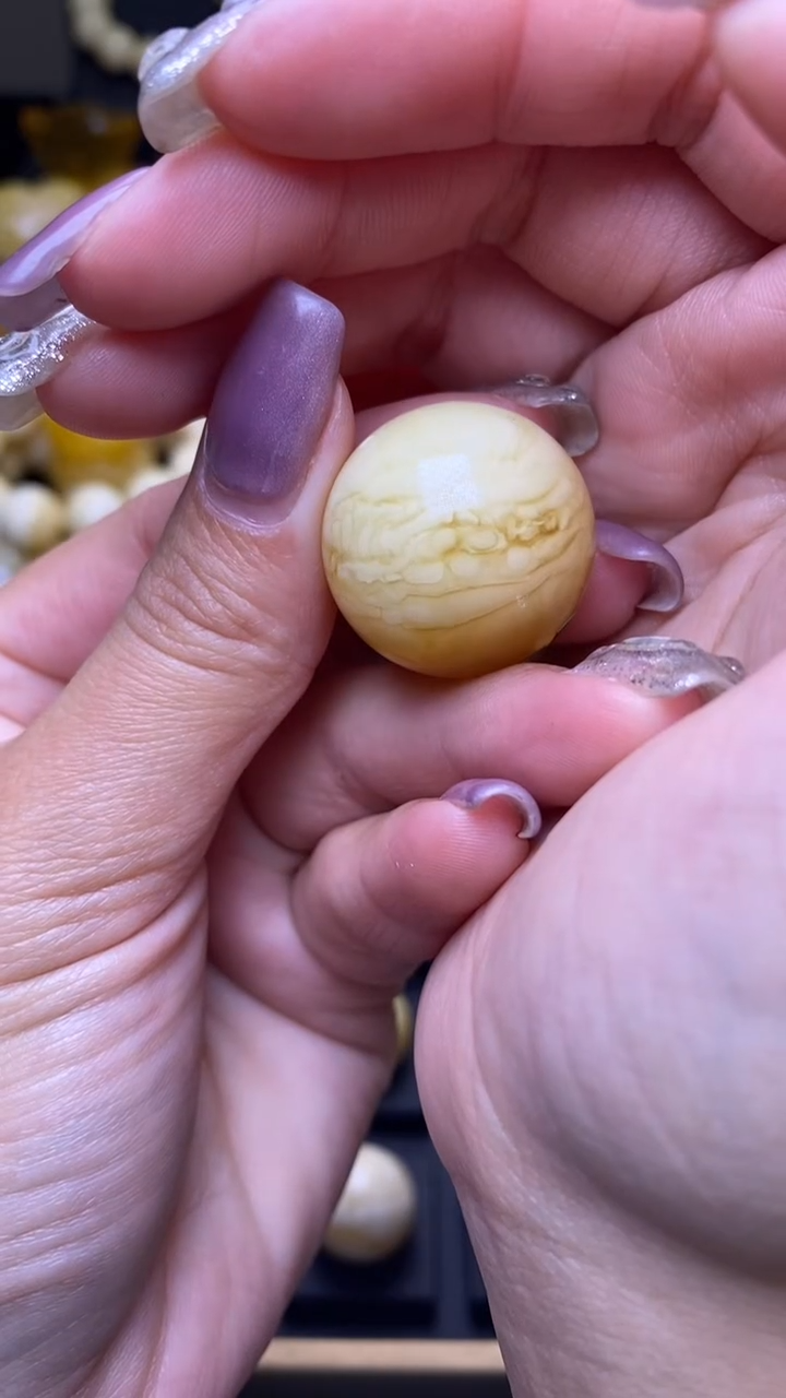 【闪购商品】琥珀裸石未镶嵌葵. 21