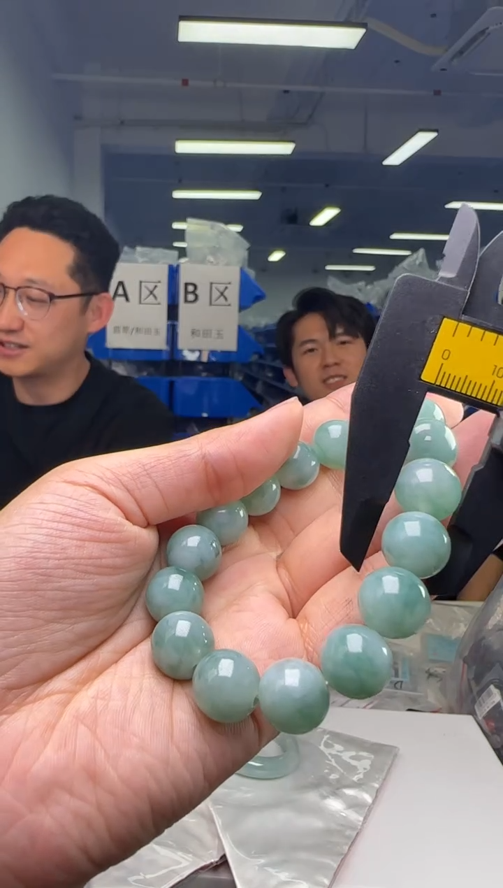 【闪购商品】翡翠手串未镶嵌翡翠手串