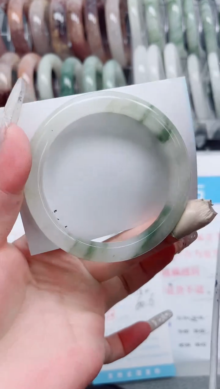 【闪购商品】石英质玉手镯未镶嵌A162-60.6