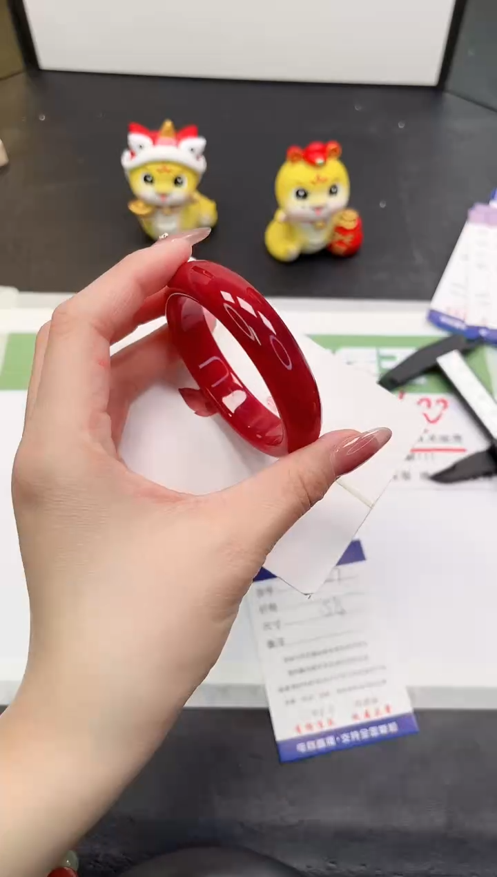 【闪购商品】石英质玉手镯未镶嵌207-54