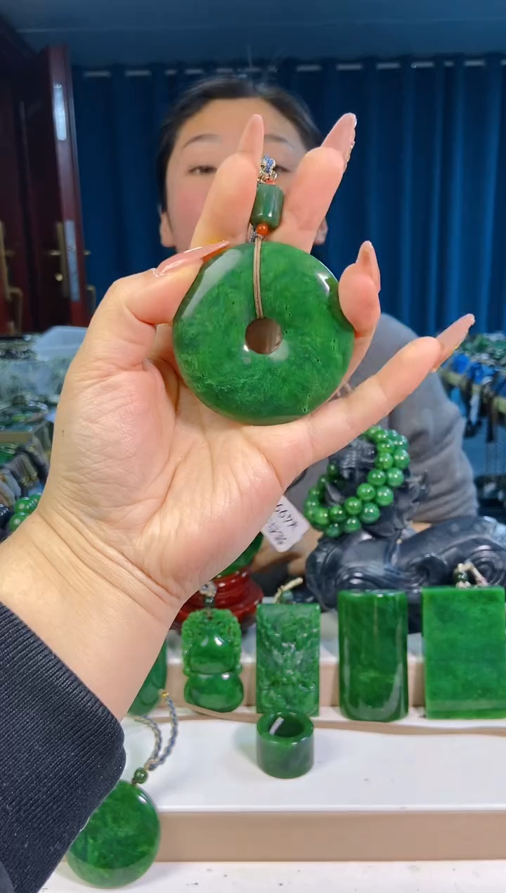 【闪购商品】和田玉挂件未镶嵌1