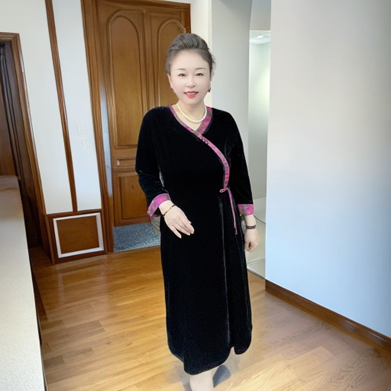 668603丝绒国风气质拼色连衣裙