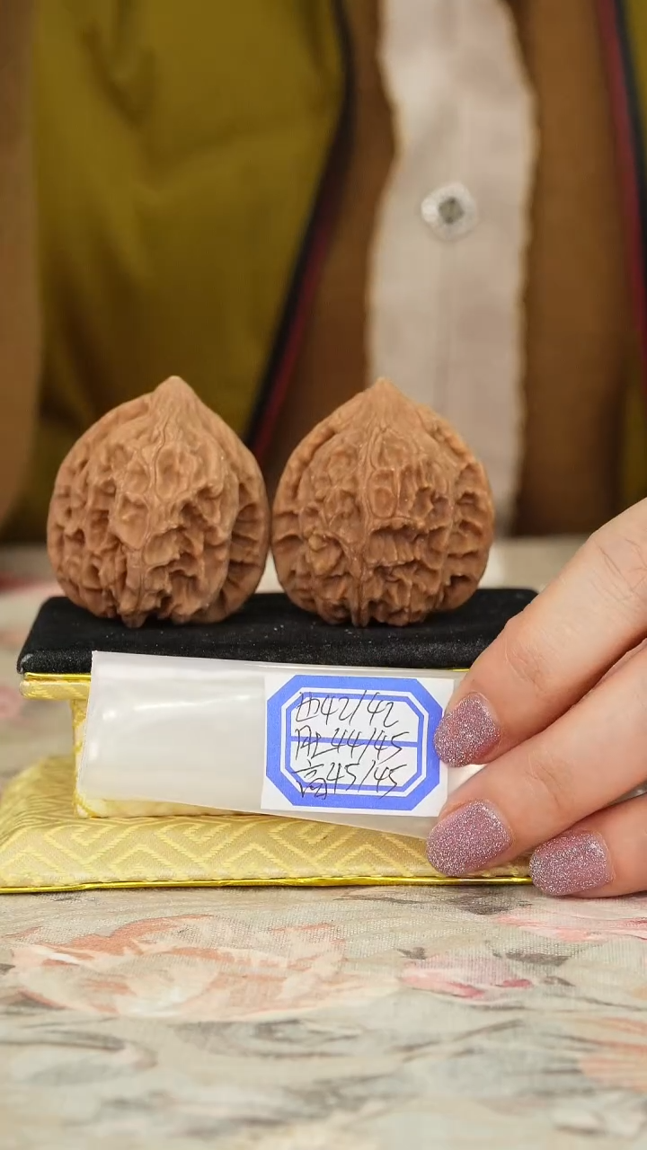 【闪购商品】文玩核桃把件鸡心有修