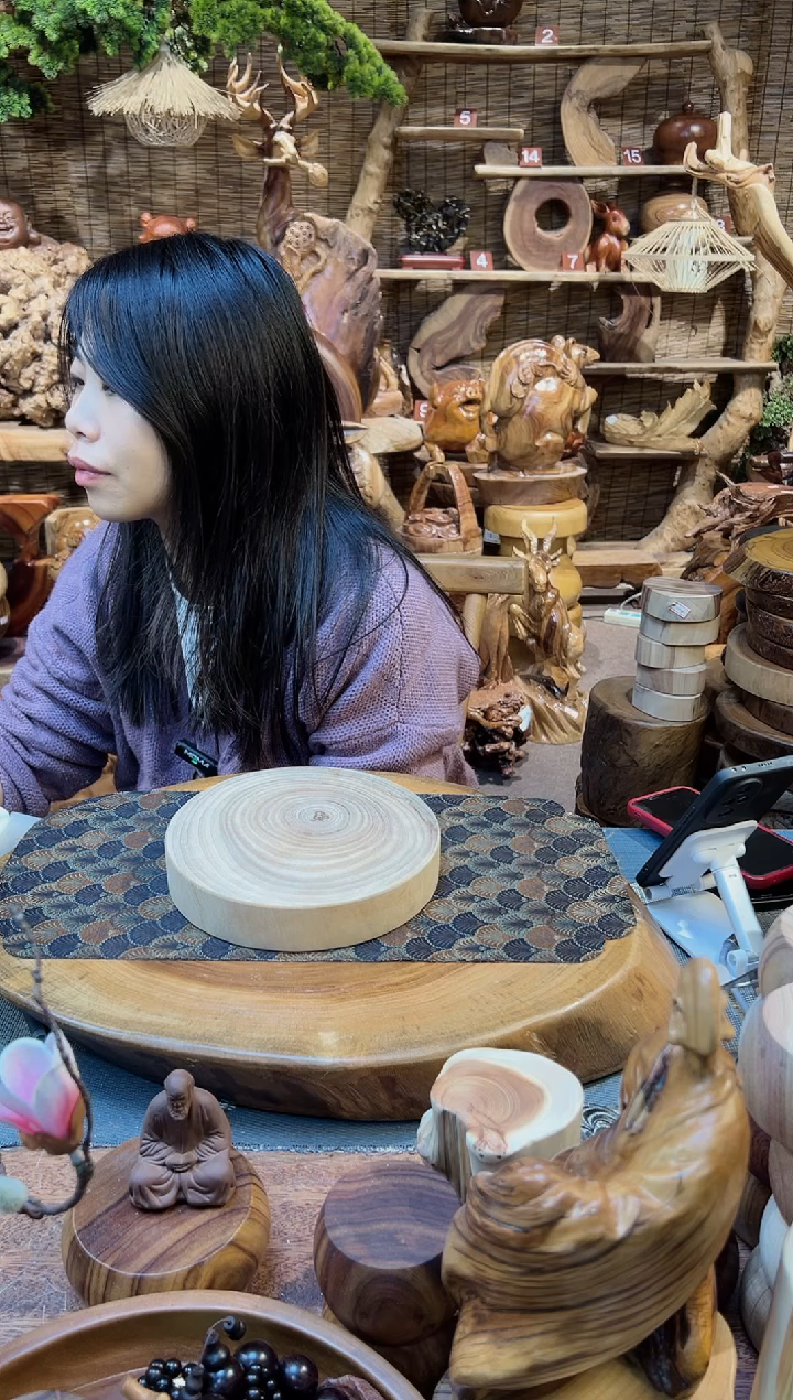 木   香樟木-自然边干泡   