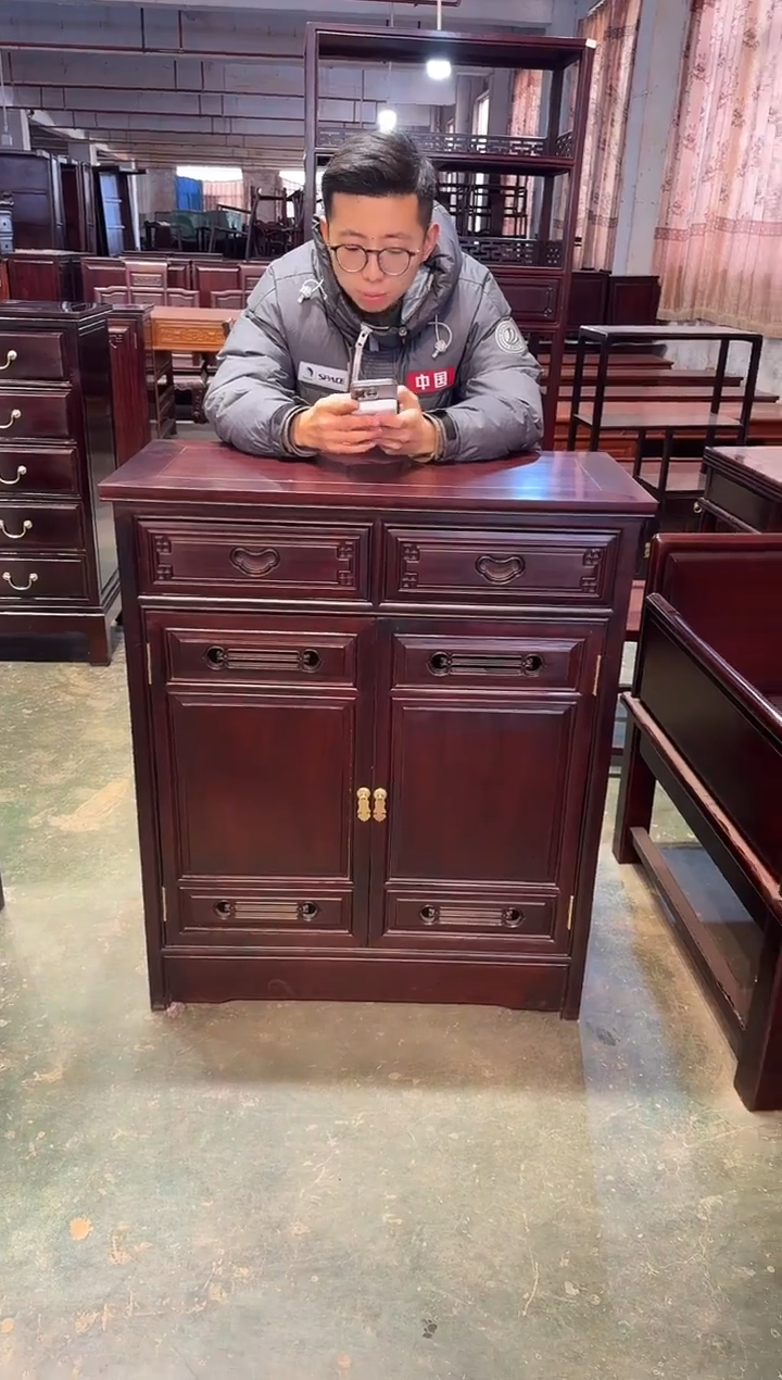 黑酸枝木类成套家具双门鞋柜