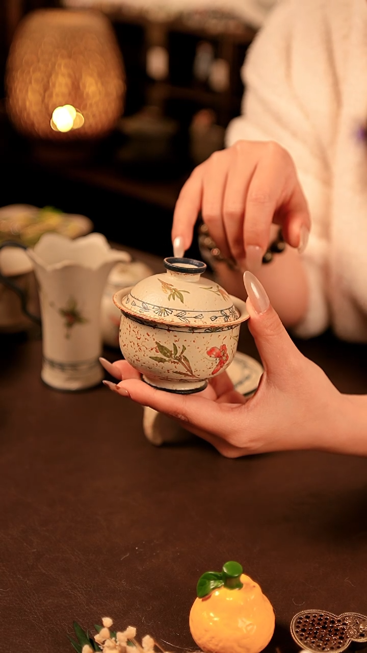 【闪购商品】闪购冲冲冲 青花蝴蝶兰花盖碗