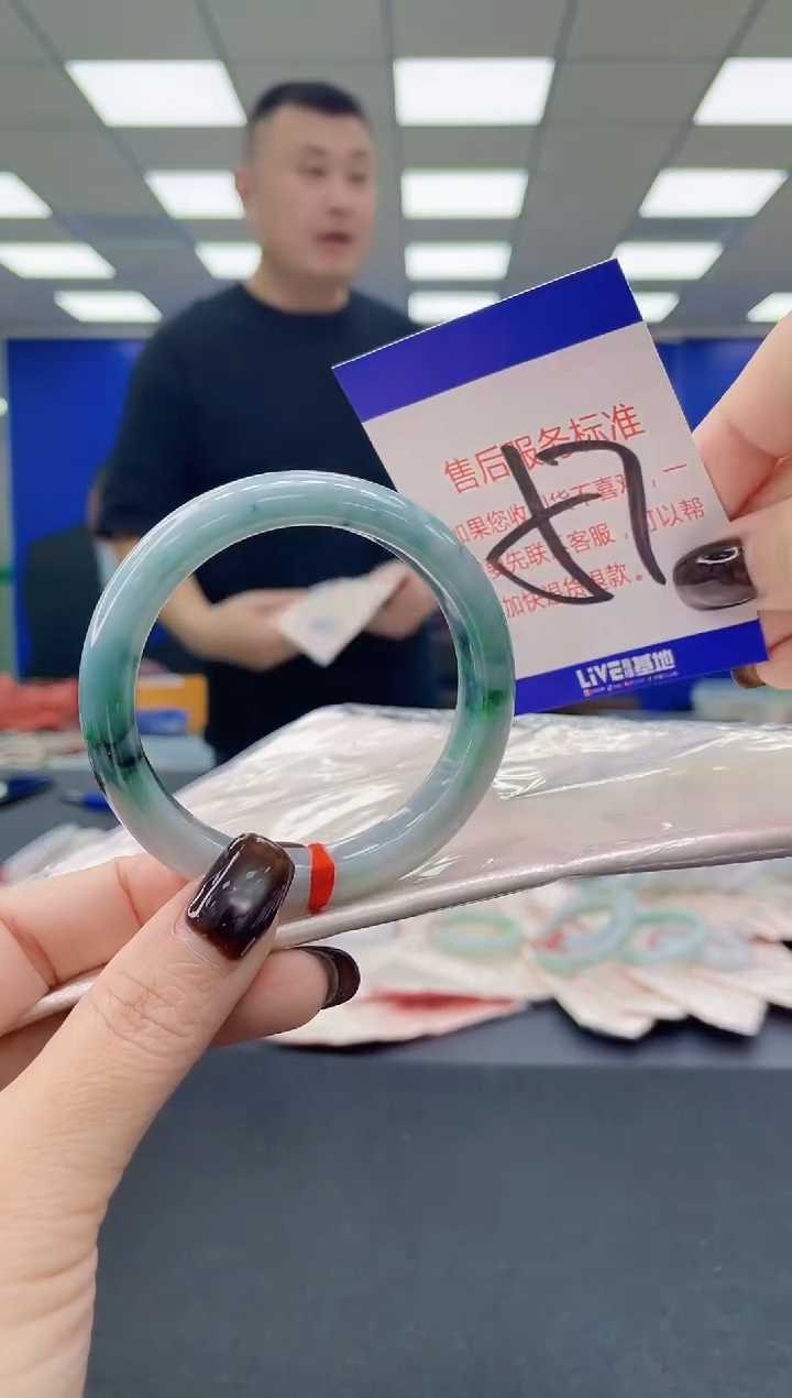 未镶嵌手镯翡翠AAAAAAAAAA