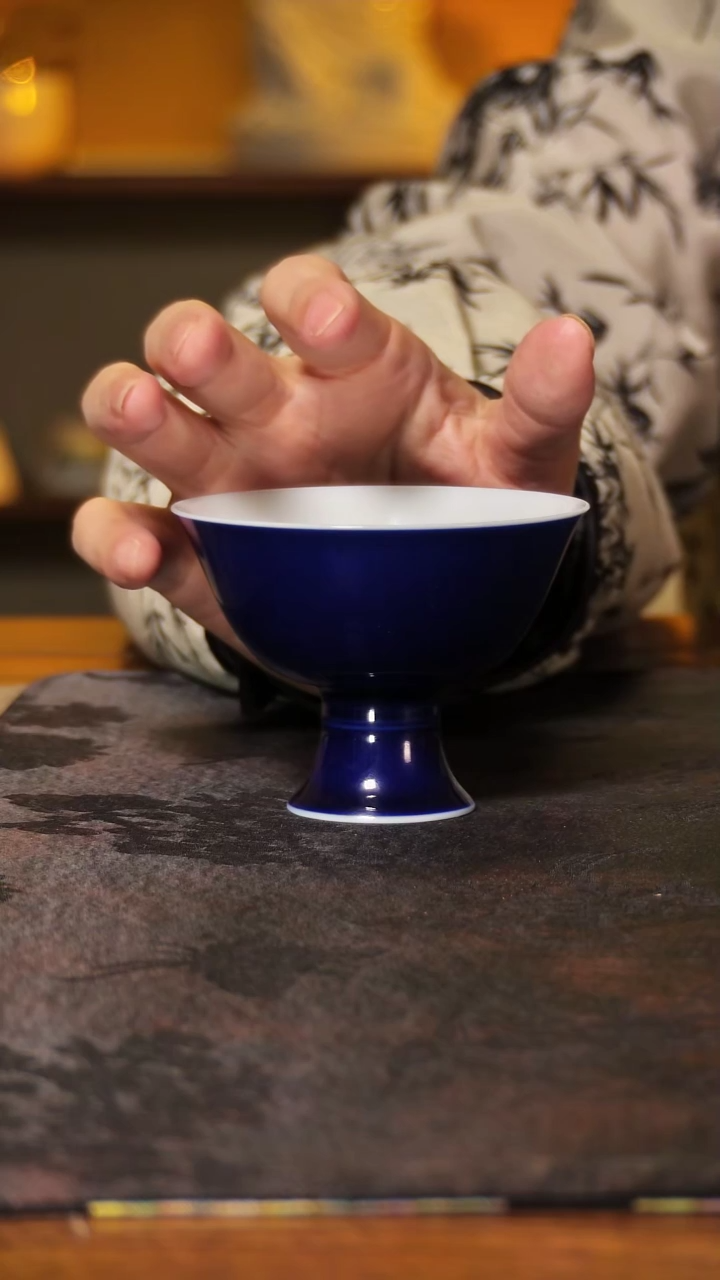  霁蓝釉高足主人杯lxt0054