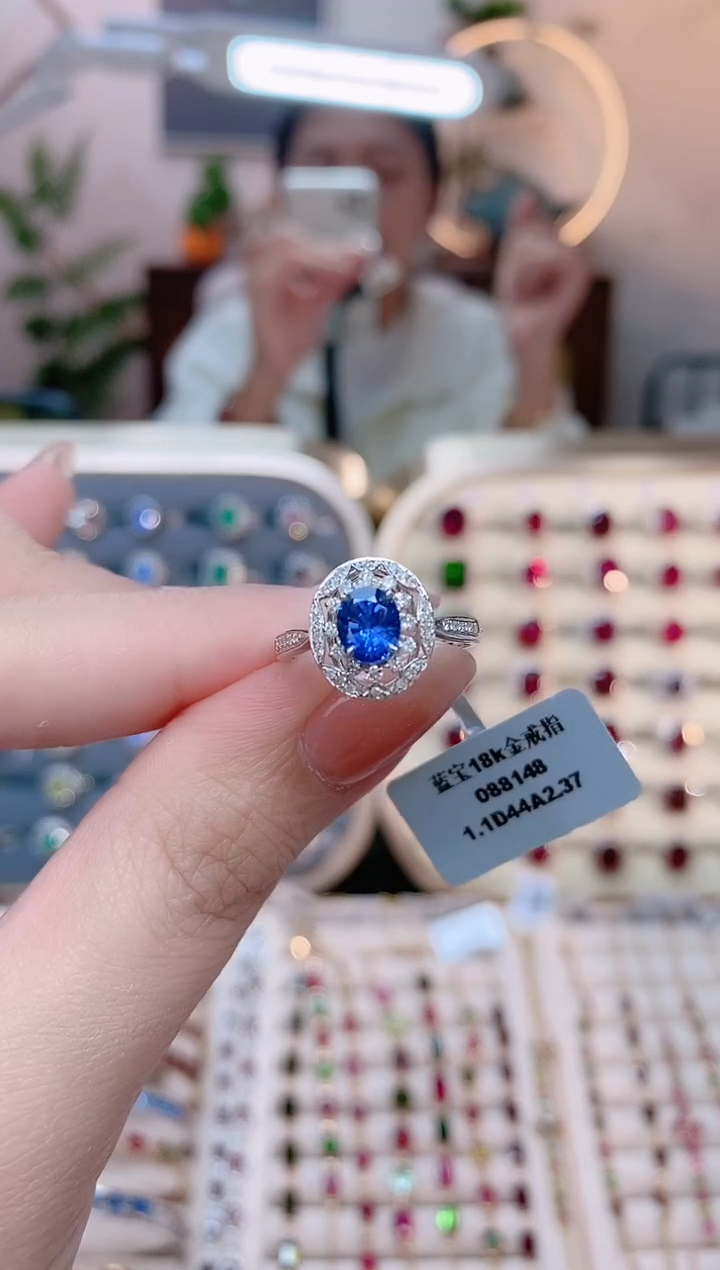 【闪购商品】蓝宝石18K金戒指18K金镶嵌1