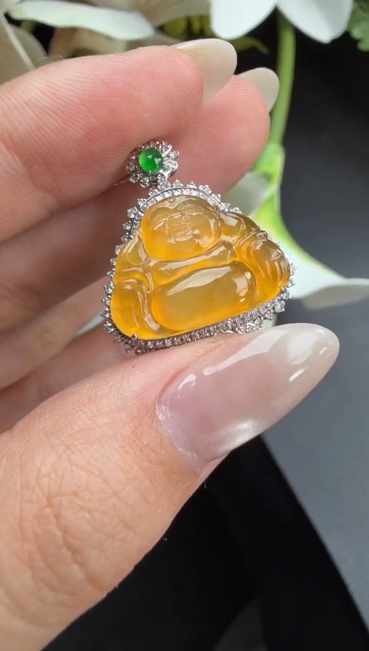 颈饰18K金镶嵌翡翠吊坠