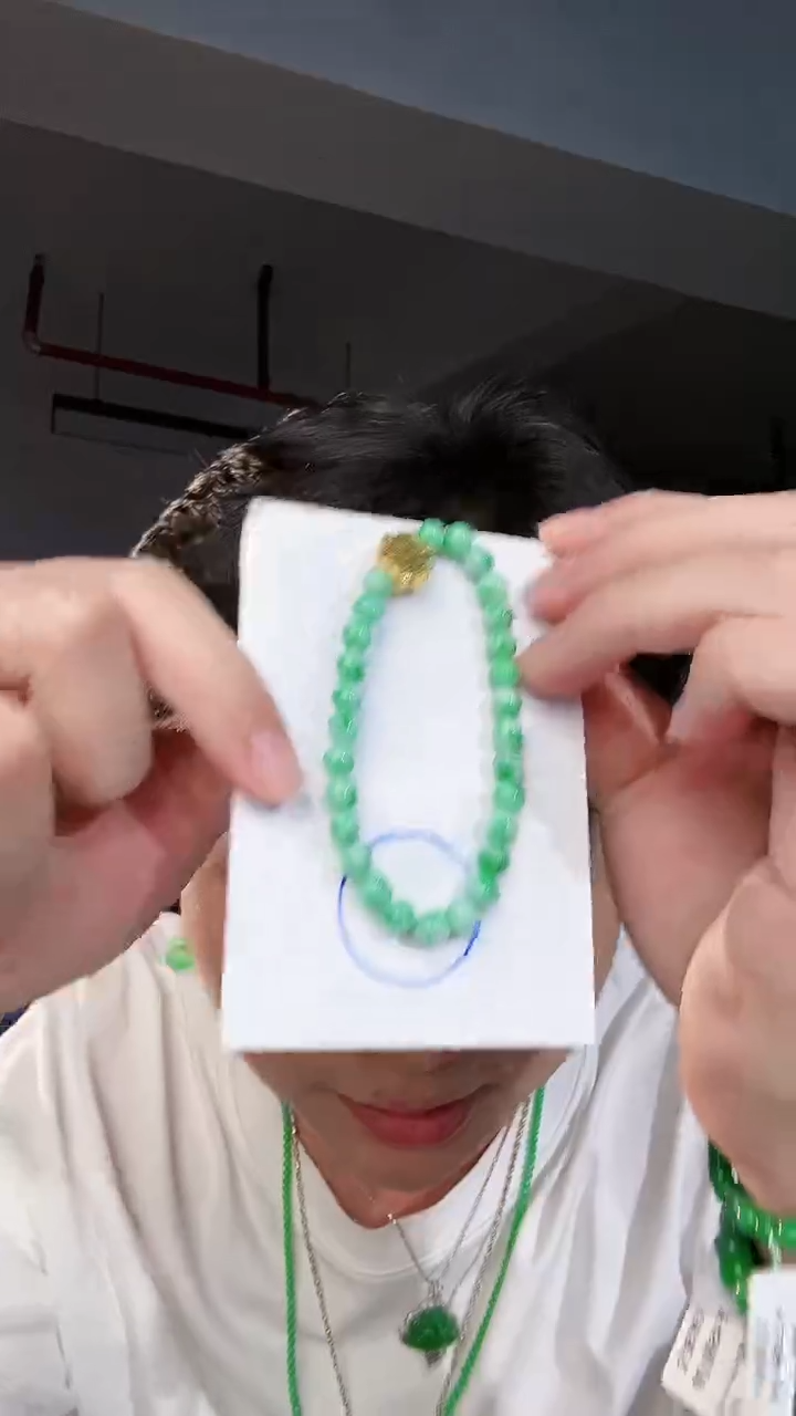 【闪购商品】翡翠手串未镶嵌缅料A货翡翠/支持复检/一件