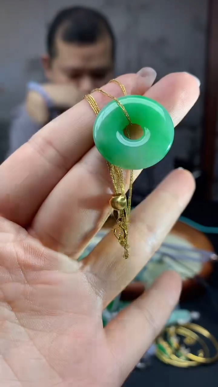 【闪购商品】翡翠颈饰18K金镶嵌7-天然翡翠