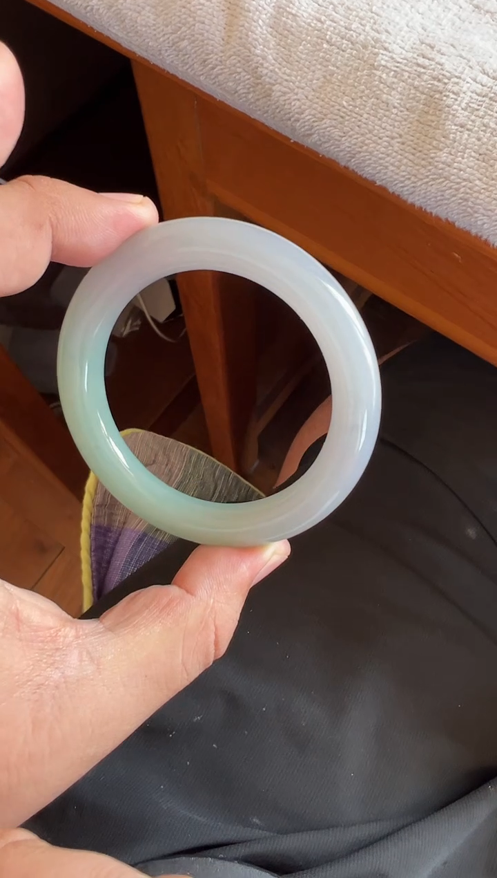 未镶嵌手镯翡翠手镯