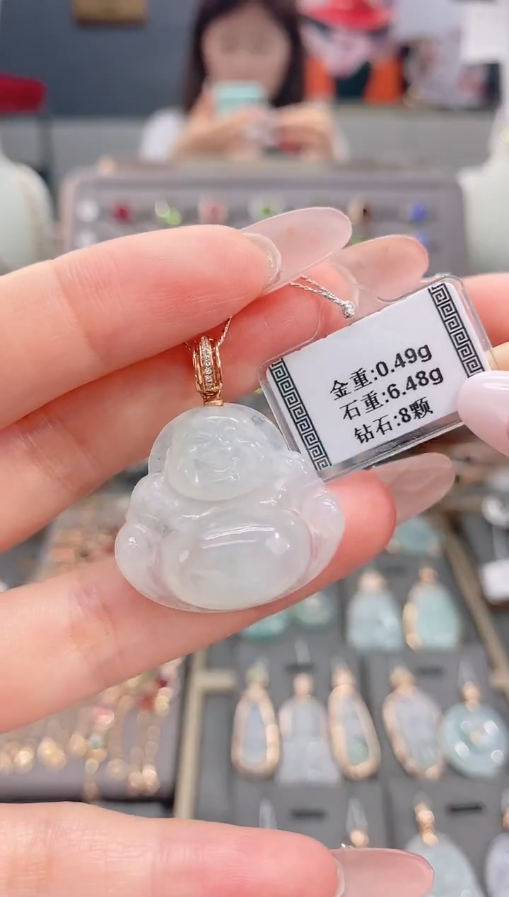 颈饰18K金镶嵌翡翠6.48