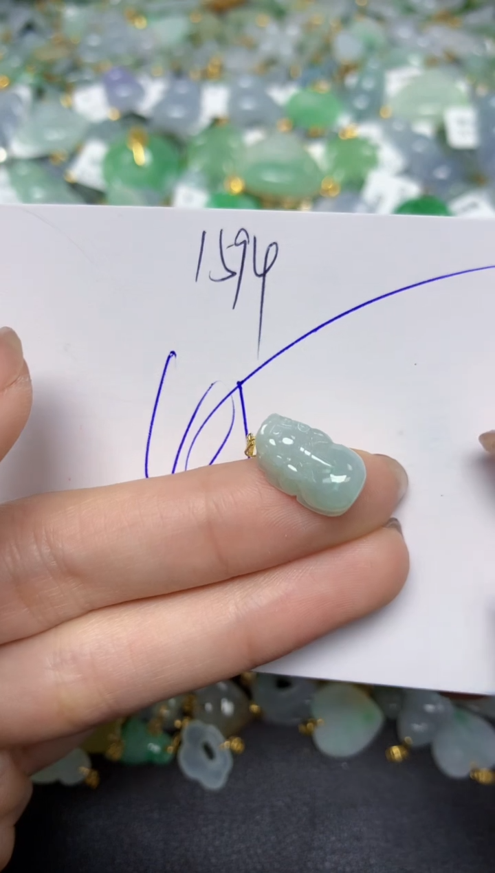 【闪购商品】翡翠颈饰18K金镶嵌天然翡翠A货