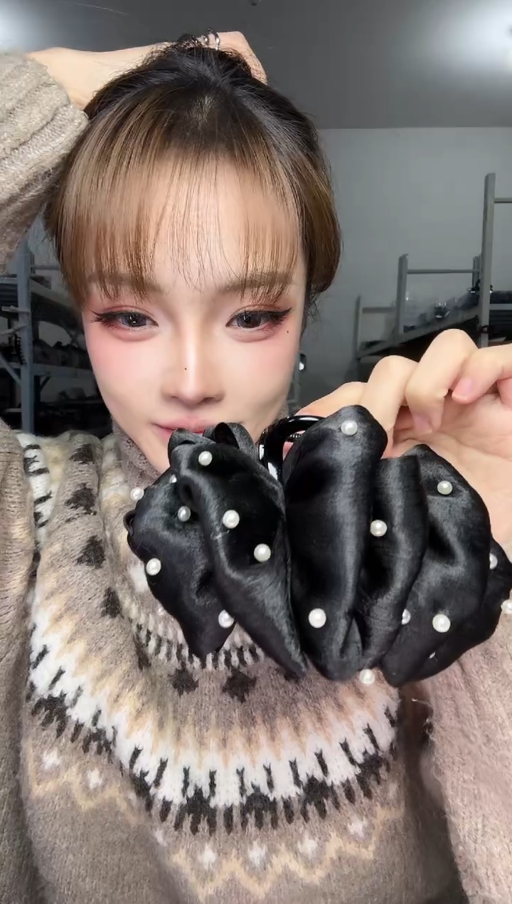 非金属无白色钉珠胖抓